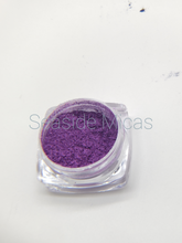 Load image into Gallery viewer, Light Purple Mirror Chrome Mica Pigment